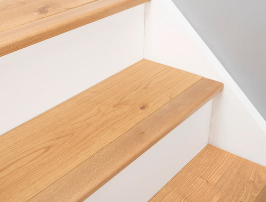 Lacquered Oak Stair Nosing