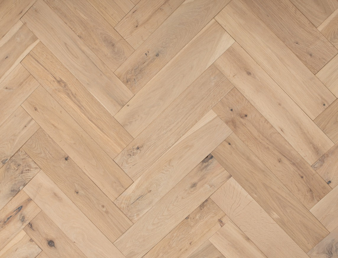 Midhurst Solid Herringbone Oak