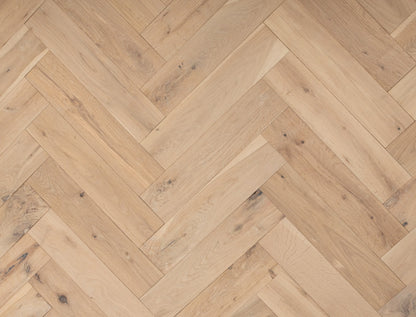 Midhurst Solid Herringbone Oak
